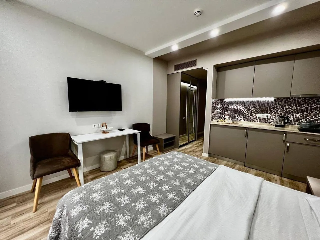 Black Sea Pearl Batumi Apartment